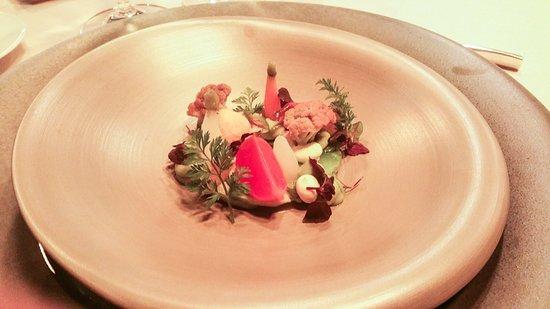 Restaurant Rigiblick by Vreni Giger